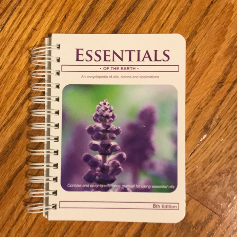 Essentials of the Earth 8th edition